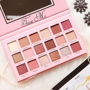 Beauty Creations Tease Me Eyeshadow Palette